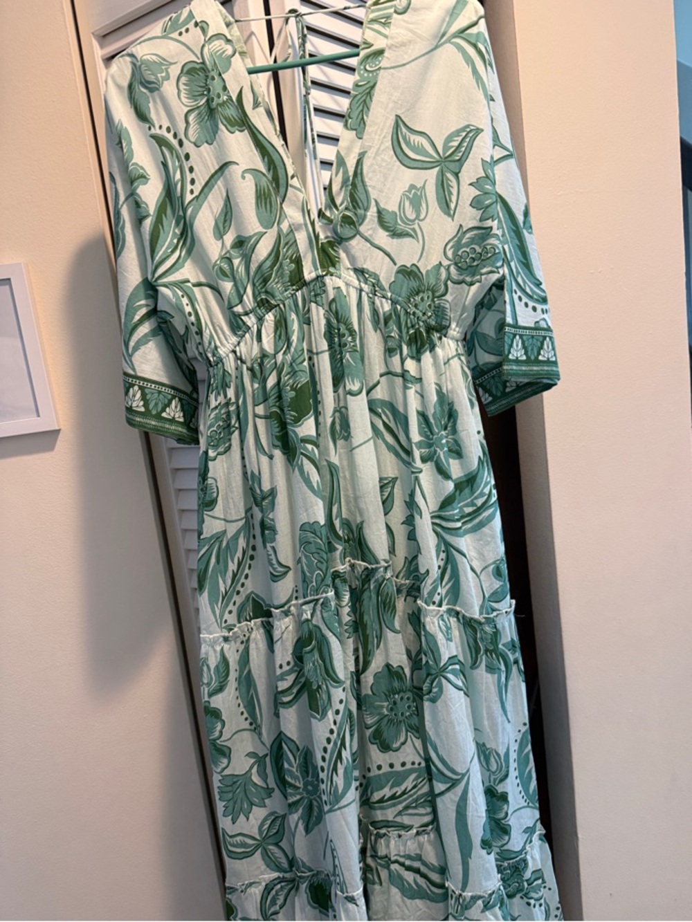 Haute Hippie Mint/Green Floral Maxi Dress. NWT. Women’s L. Perfect Cruise Wear!